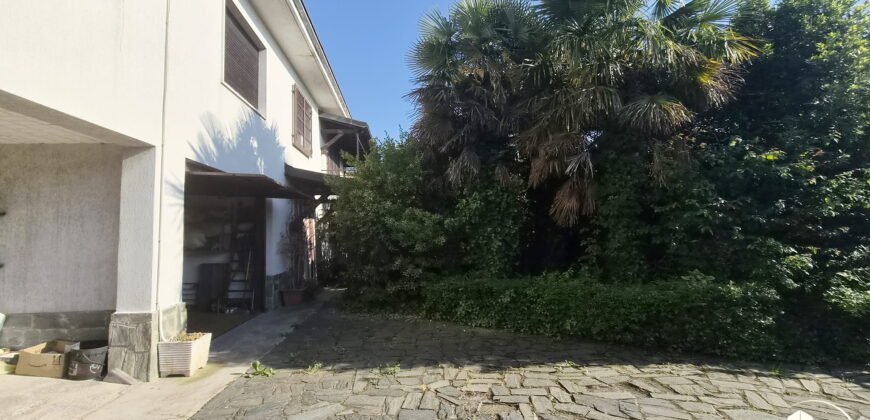RIF. B028 – BAREGGIO – Via Giovanni XXIII, 69