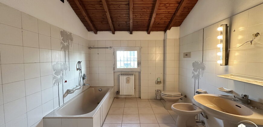 Rif. B005 – BUSNAGO – Via Delle Robinie, 24