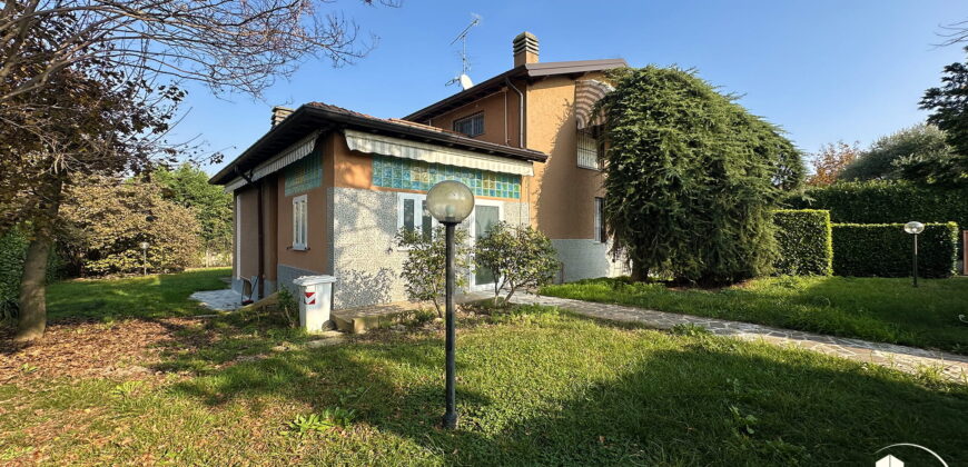 Rif. B005 – BUSNAGO – Via Delle Robinie, 24