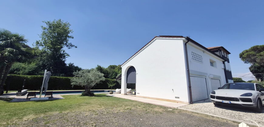 Rif. B037 – SELVAZZANO DENTRO – Via Pelosa, 4