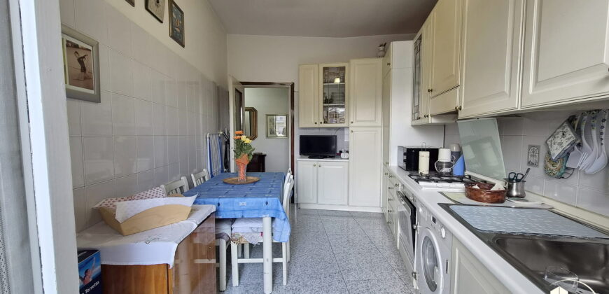 Rif. B038 – RHO – Via Arrigo Boito, 8
