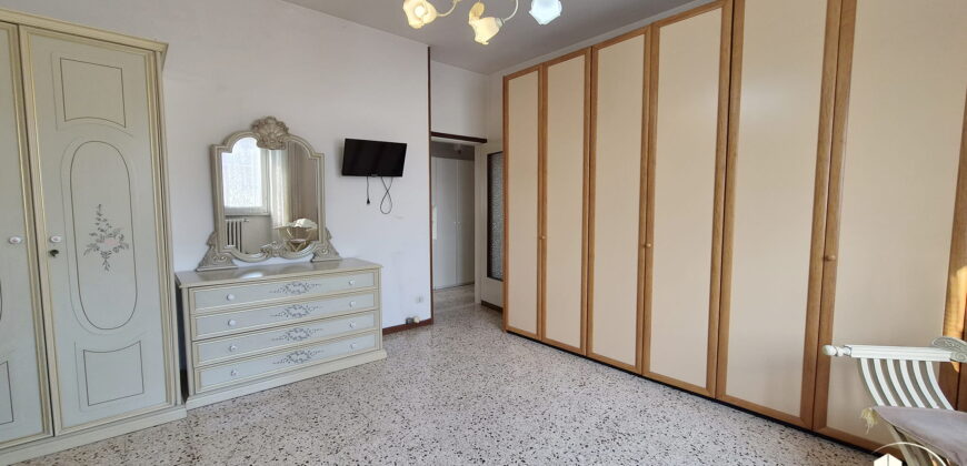 Rif. B038 – RHO – Via Arrigo Boito, 8