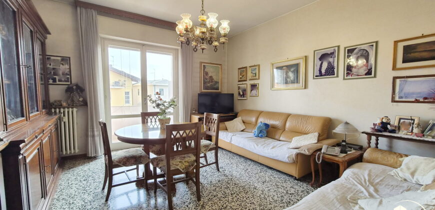 Rif. B038 – RHO – Via Arrigo Boito, 8