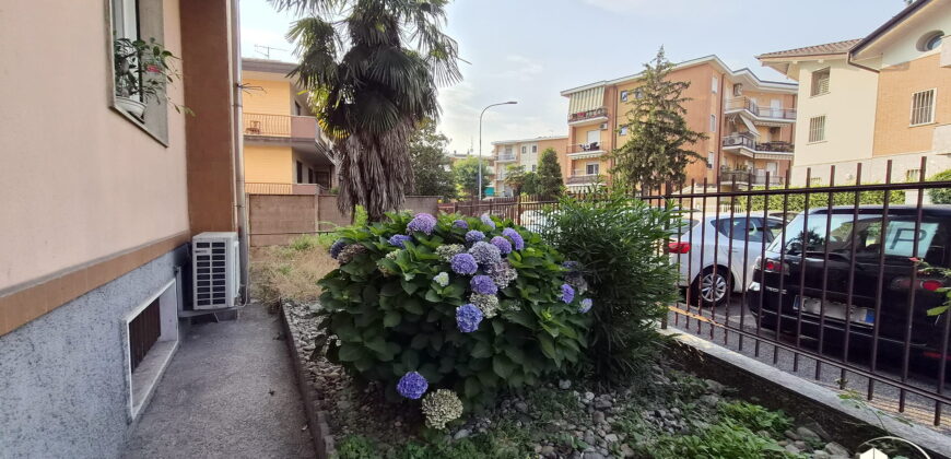 Rif. B038 – RHO – Via Arrigo Boito, 8