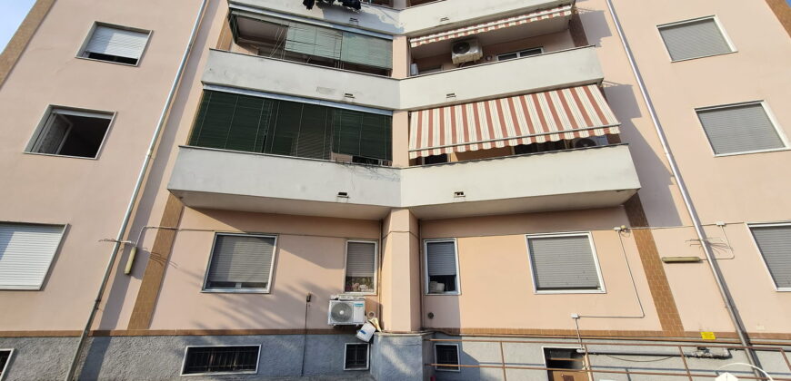 Rif. B038 – RHO – Via Arrigo Boito, 8