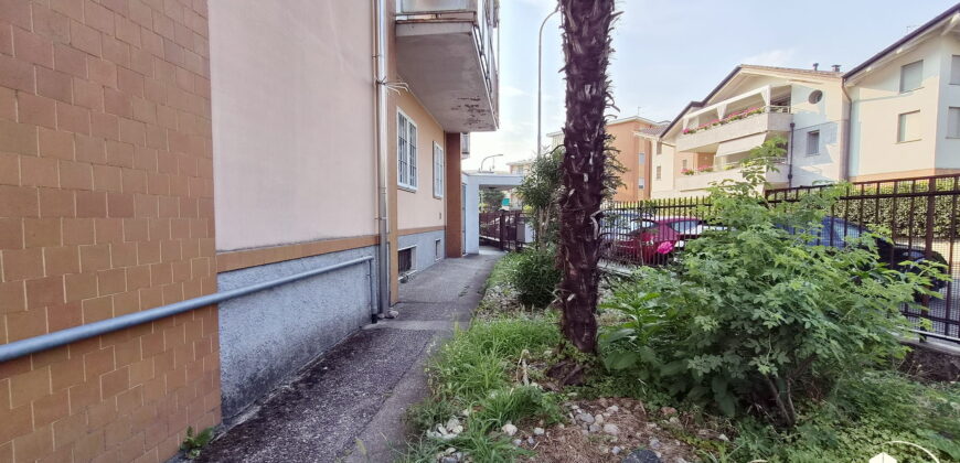 Rif. B038 – RHO – Via Arrigo Boito, 8