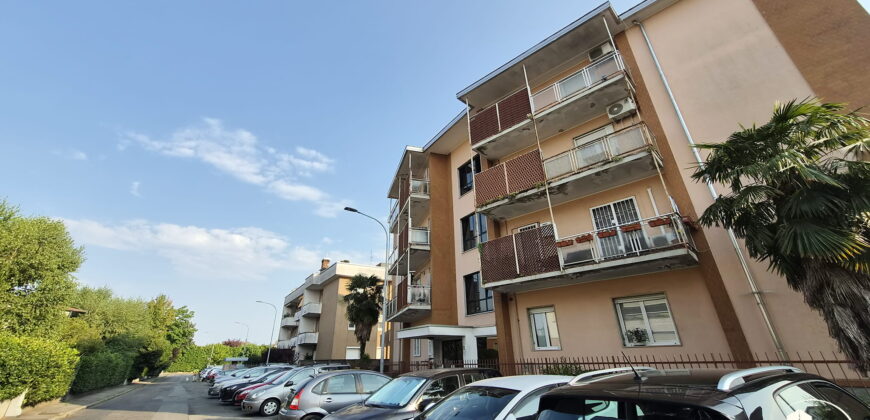 Rif. B038 – RHO – Via Arrigo Boito, 8