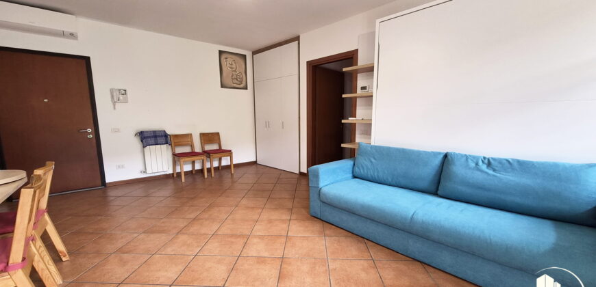 Rif. B013 – Pioltello – Via Rugacesio, 18
