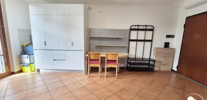 Rif. B013 – Pioltello – Via Rugacesio, 18