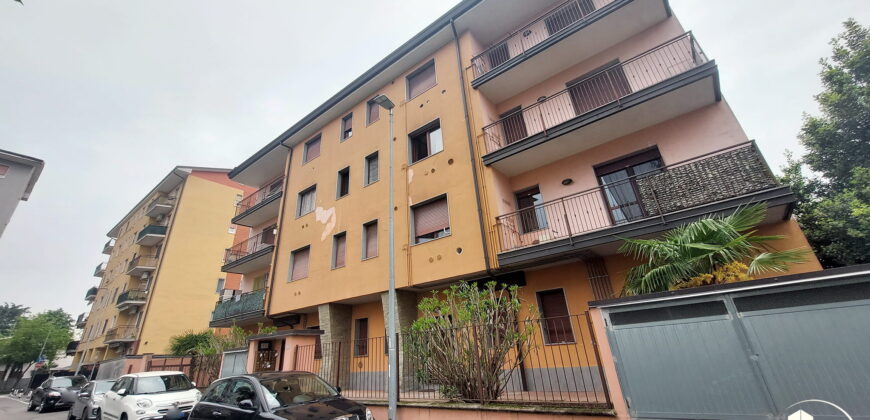 Rif. B036 – GARBAGNATE MILANESE – Via carroccio, 5